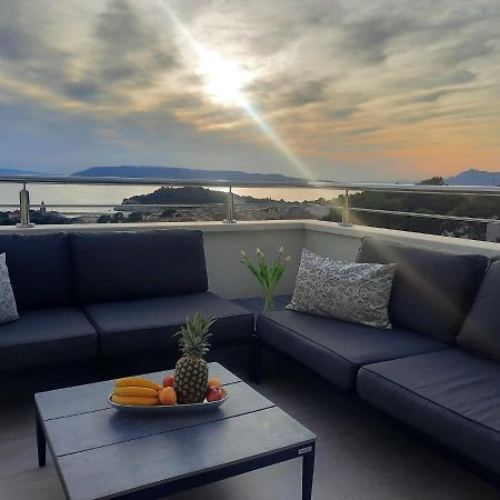 Apartment Anny De Luxe With Sea View Макарска Экстерьер фото
